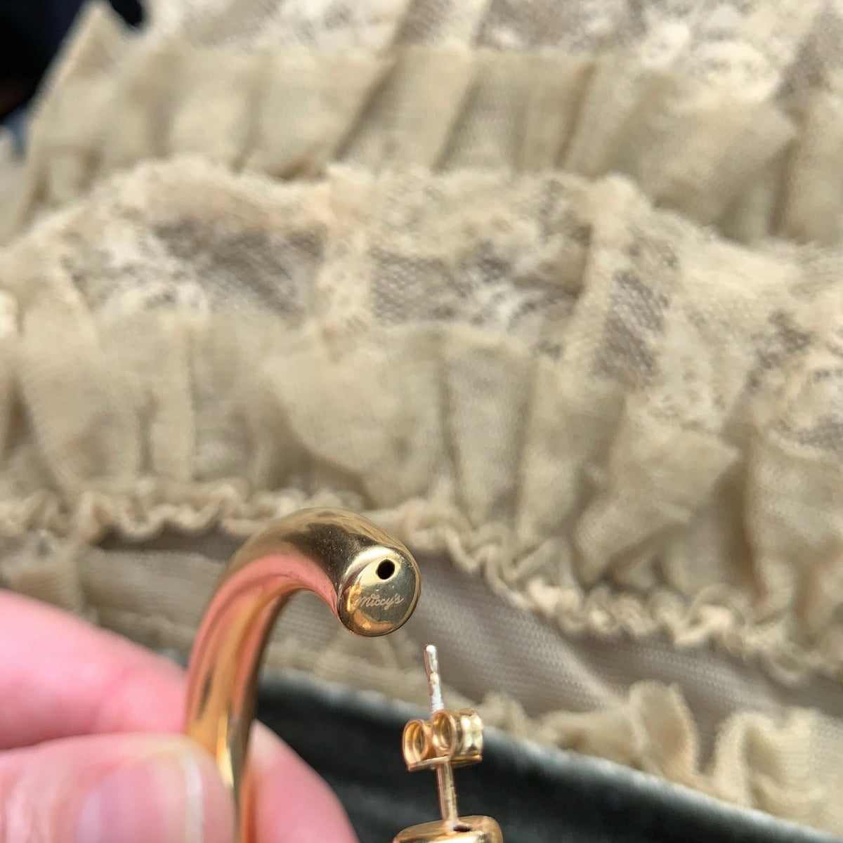 Miccy's | Golden Hoops | Gold Line Earrings