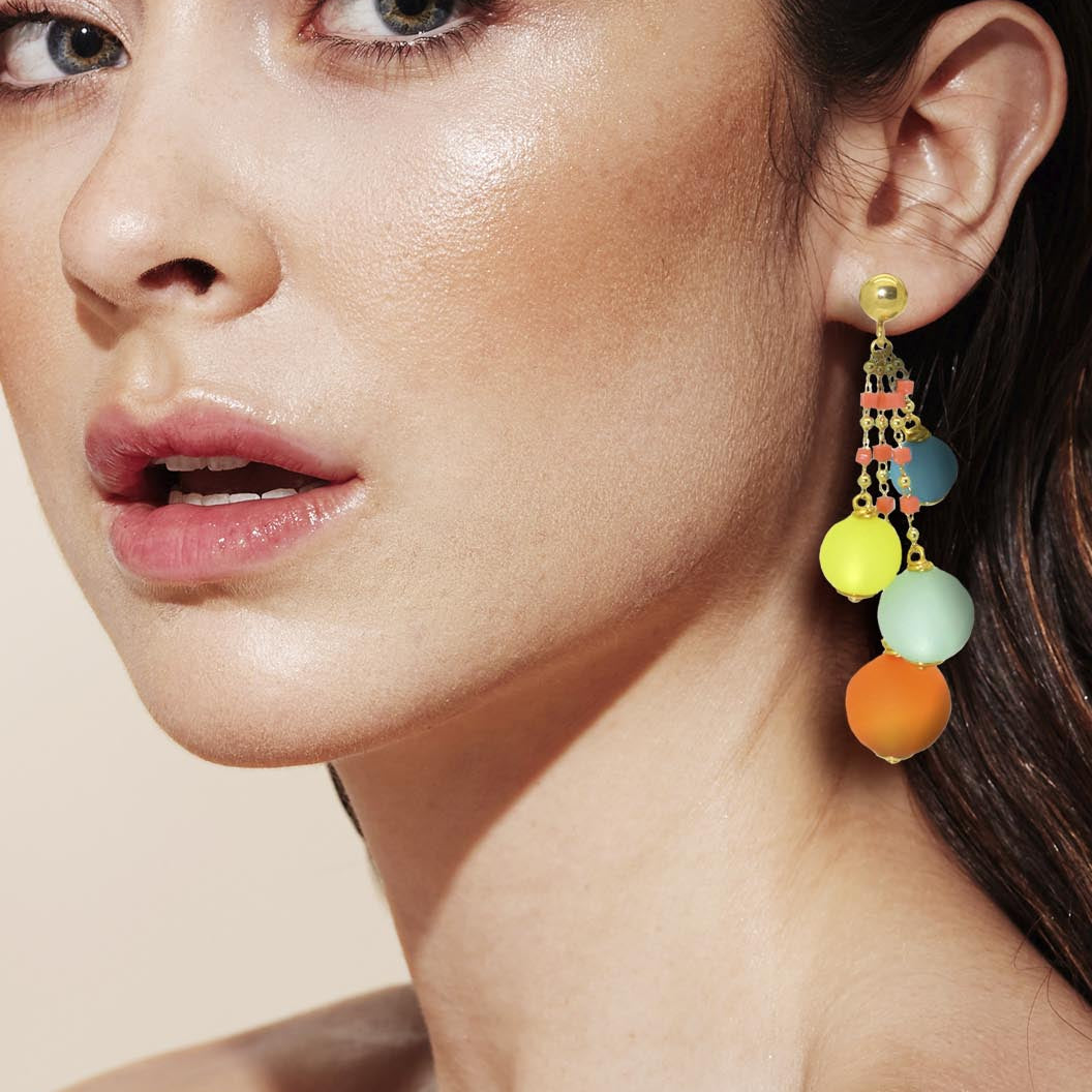 Miccy's | Upsidedown | Resin Earrings