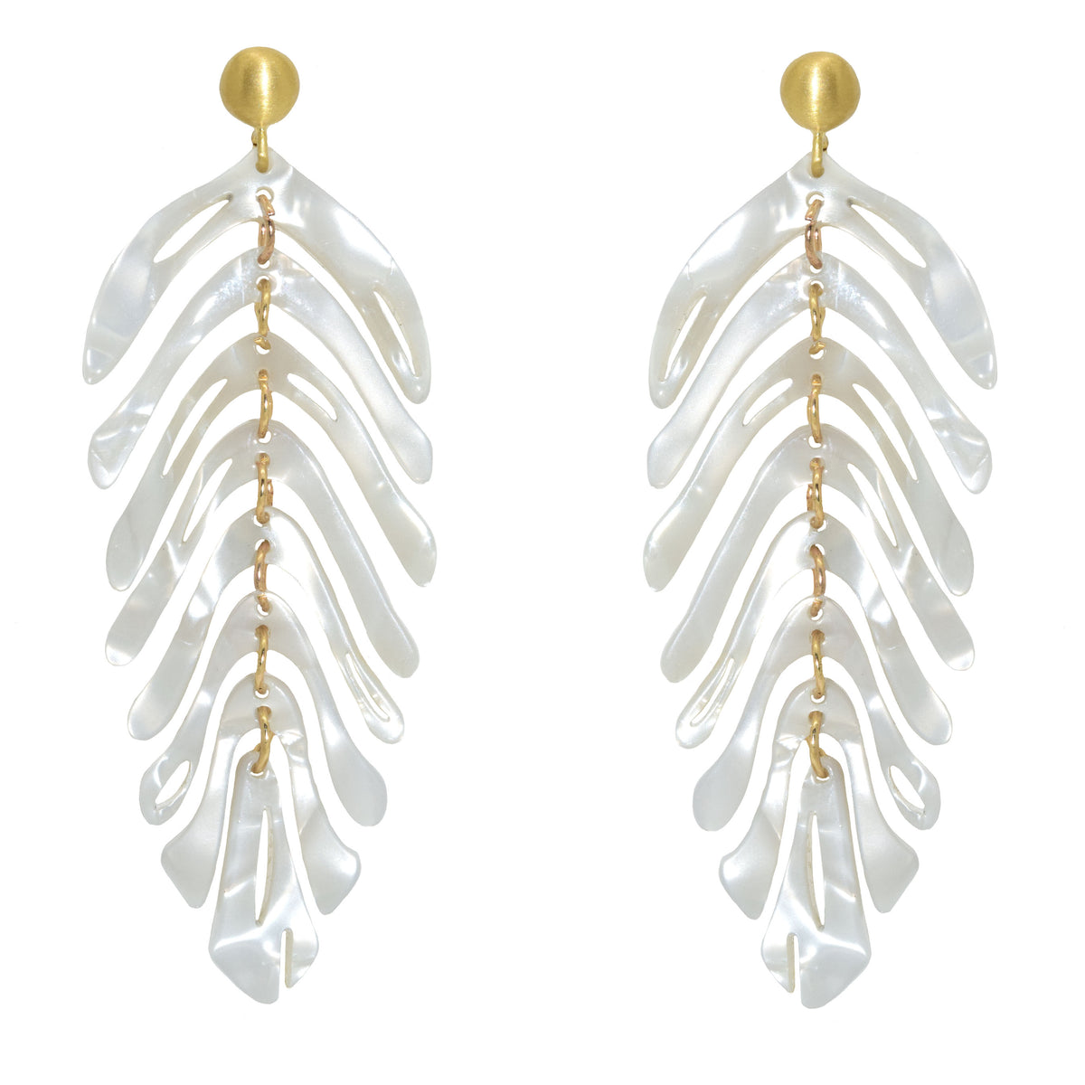 Miccy's | Miccy's Pearl White Leaves | Resin Earrings