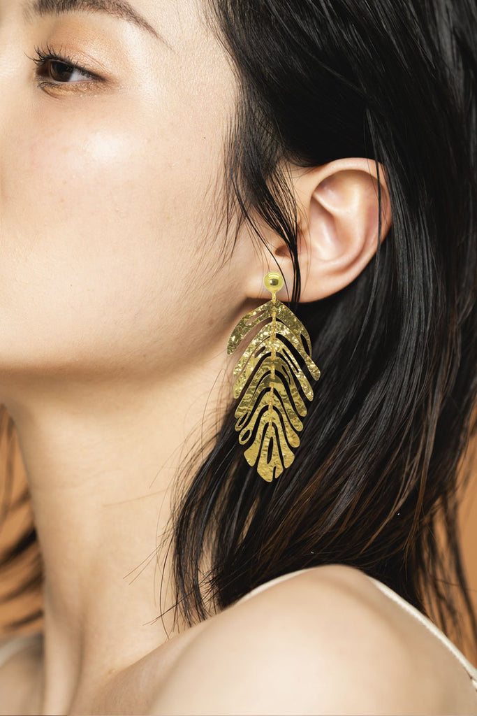 Golden Leaves | Gold Line Earrings - Miccy's Jewelz Europe